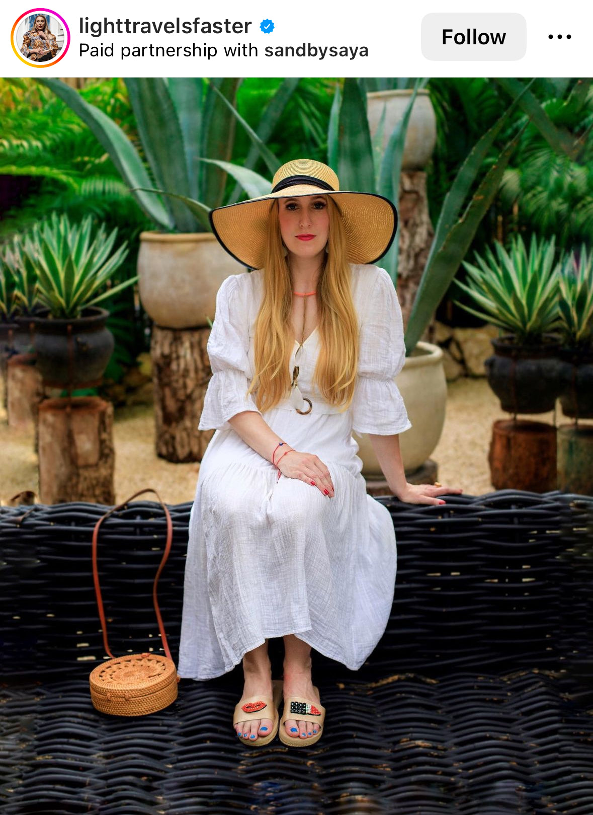 Travel blogger Eileen's OOTD in MexicoVer.2