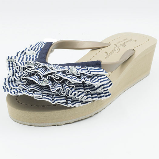 WEB限定お買い得商品の新着アイテム Marine Stripe Ruffle - Triple Rockaway - Women's Mid Wedge ネックレス・ペンダント